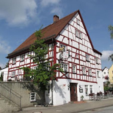 Schildwirtschaft Zum Rothen Ochsen Hotel เลาพ์ไฮม์ ภายนอก รูปภาพ