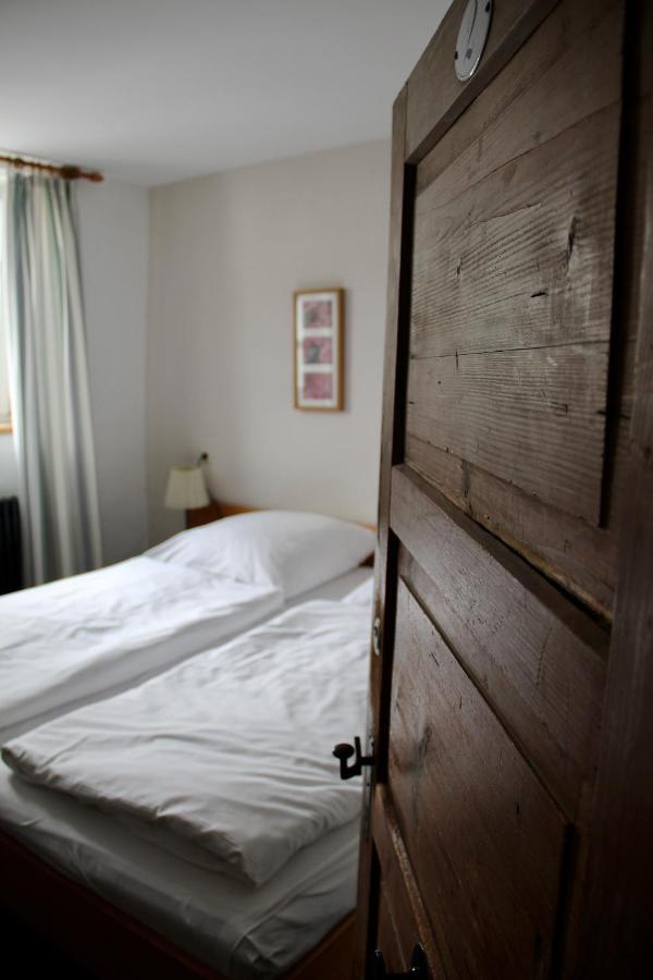 Schildwirtschaft Zum Rothen Ochsen Hotel เลาพ์ไฮม์ ภายนอก รูปภาพ